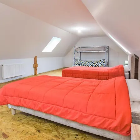 4 Bedroom Stunning In