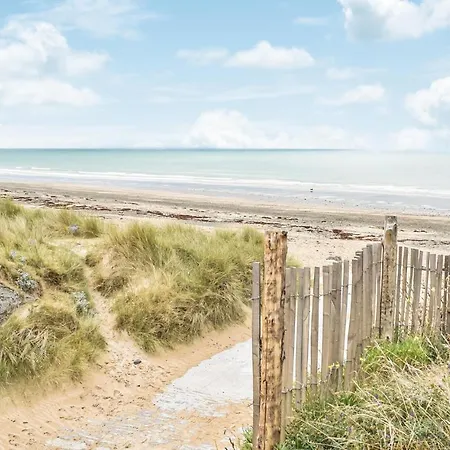 4 Bedroom Stunning In Holiday home