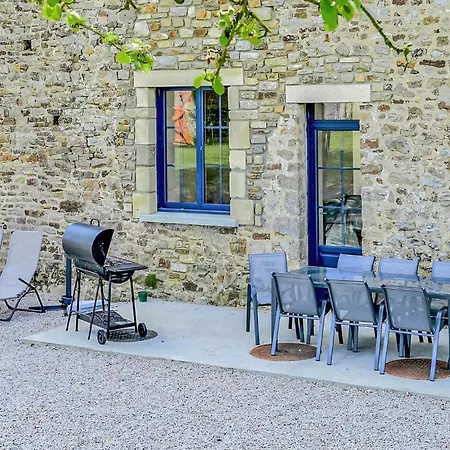4 Bedroom Stunning In Holiday home