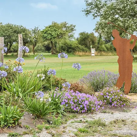 Gorgeous In Fierville-les-Mines